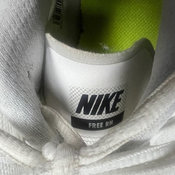 Nike Shoes Free RN White Lace-Up Athletic Running Youth 7 Sneakers Tennis Shoe - Picture 2 of 12